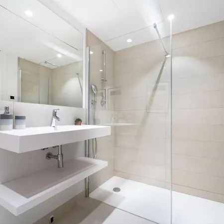Higueronrentals Seashell Apartament *